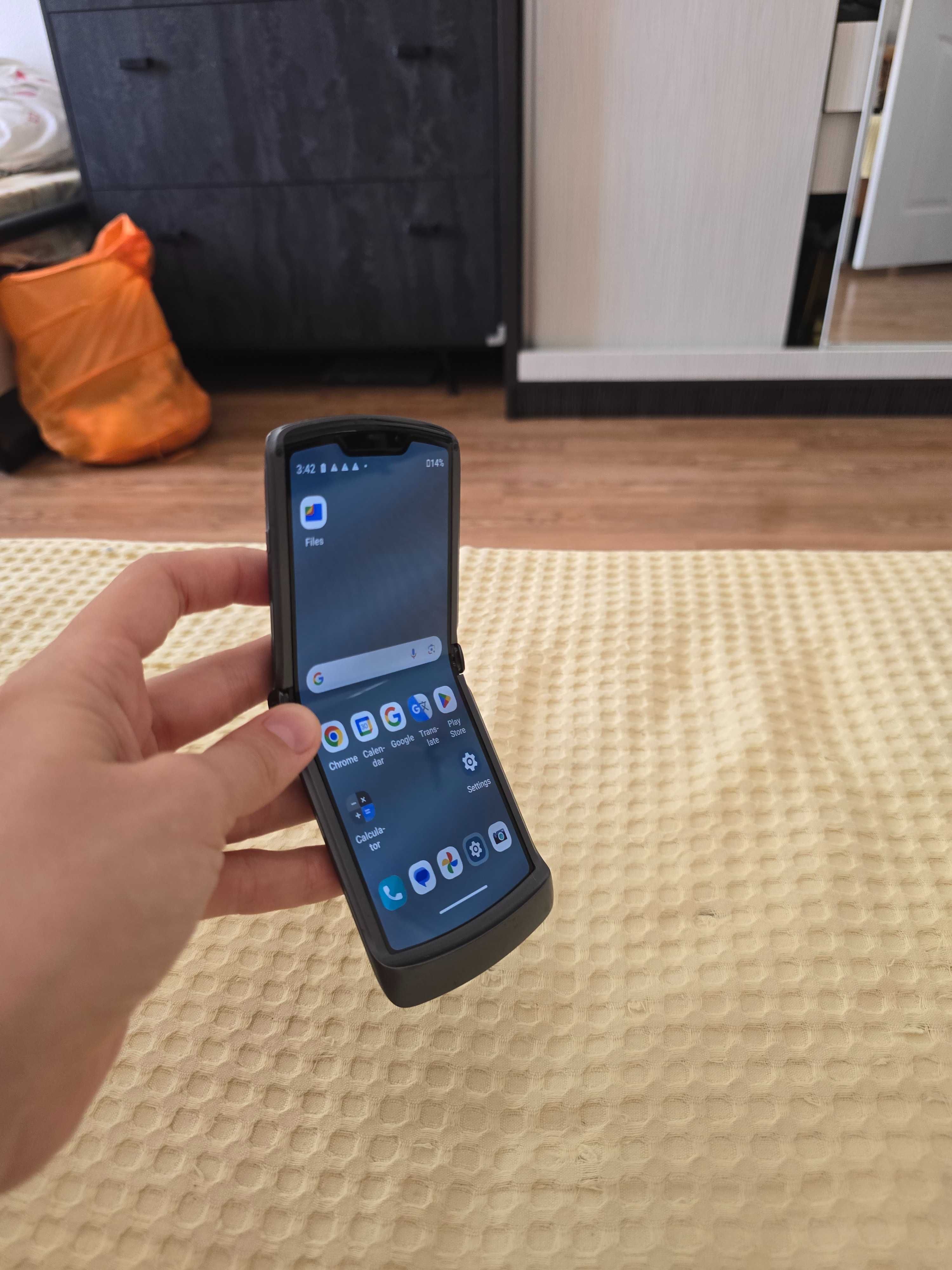 Моторола, Moto razr 5g silver