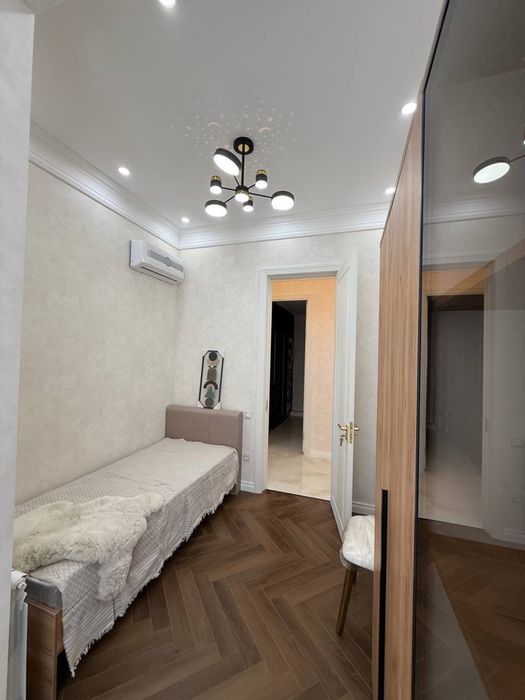 Продаётся КВАРТИРА 4/8/9 на 110м2 ЖК "Империал" Ор-р: метро Ойбек