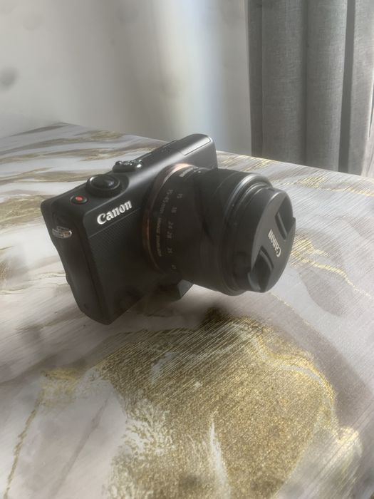 Canon EOS M100 – Перфектно състояние