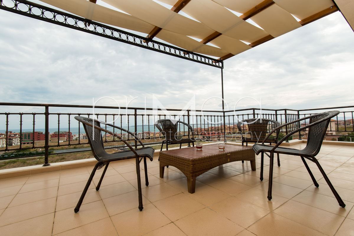 Продава се Тристаен апартамент в Свети Влас - 180 кв.м за 850 €/кв.м - Снимка #3