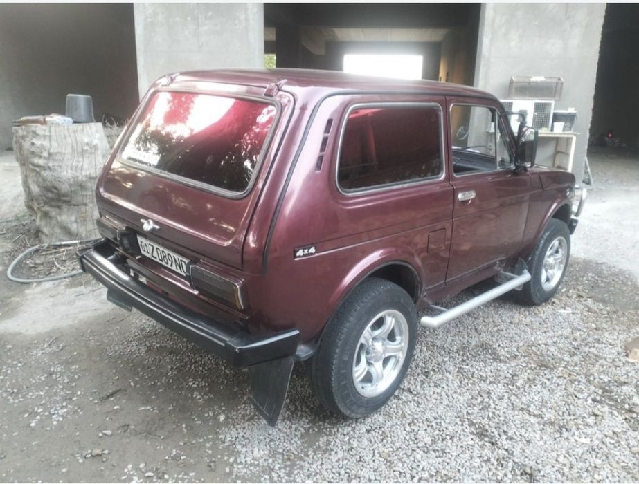 Продаю Ниву 2121