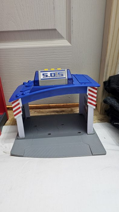 Playmobil stație garaj pompieri și politie de jucarie