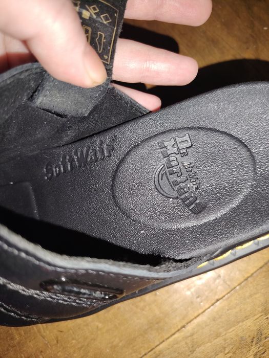 Sandale Dr. Martens piele naturala