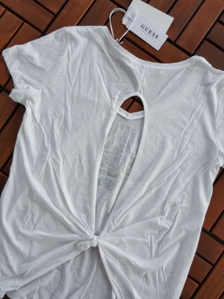ПРОМО GUESS-S,М и L размер-Оригинална нова дамска тениска