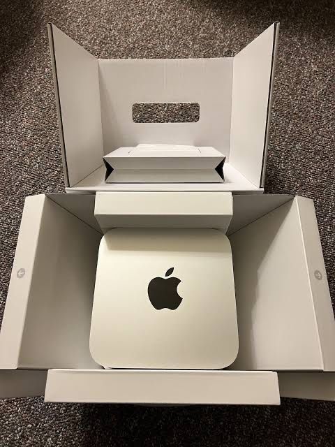 Mac Studio M1 Max, 32GB Ram, 512GB Ssd, impecabil