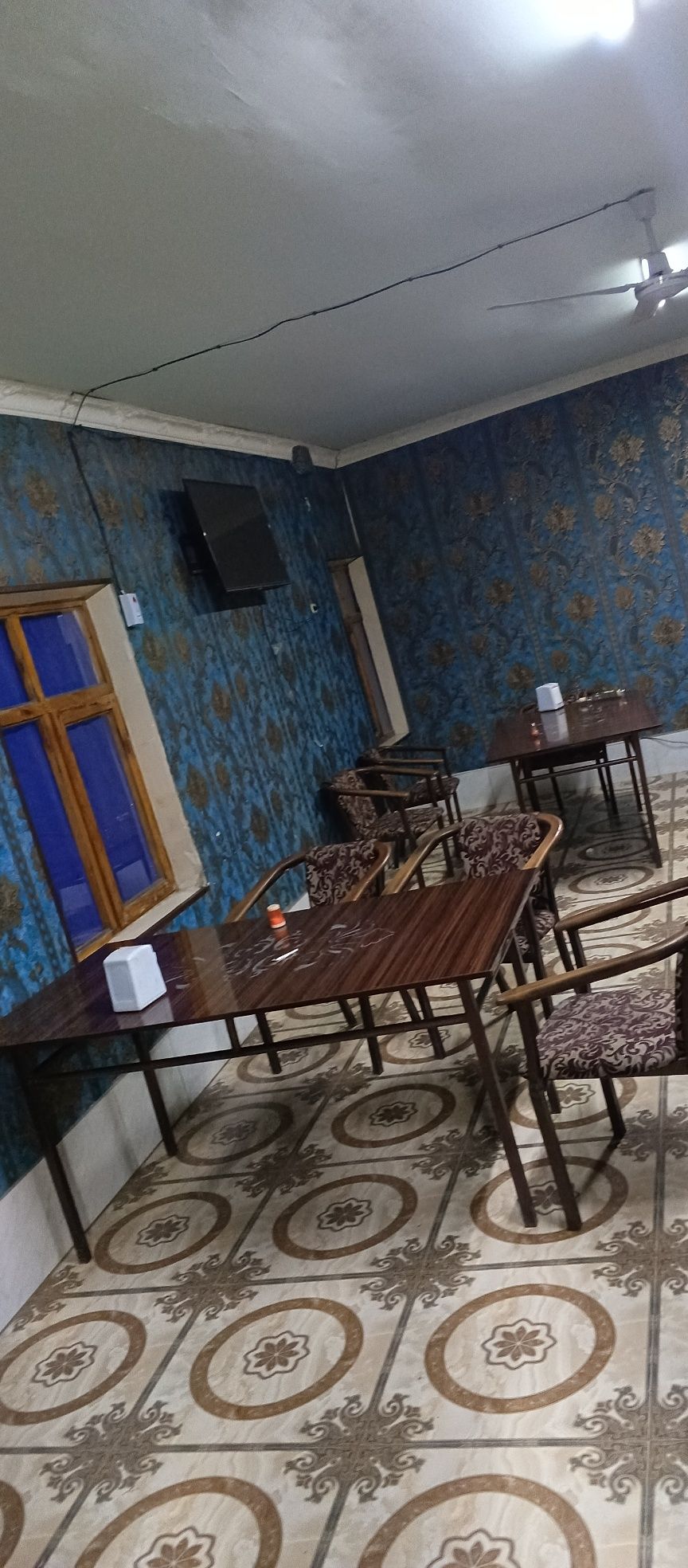 Tayyor ishlab turgan kafe sotiladi