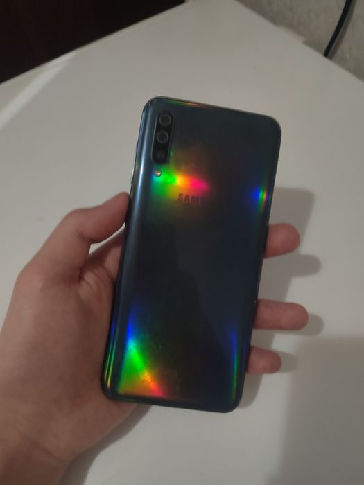 Самсунг а50 срочно