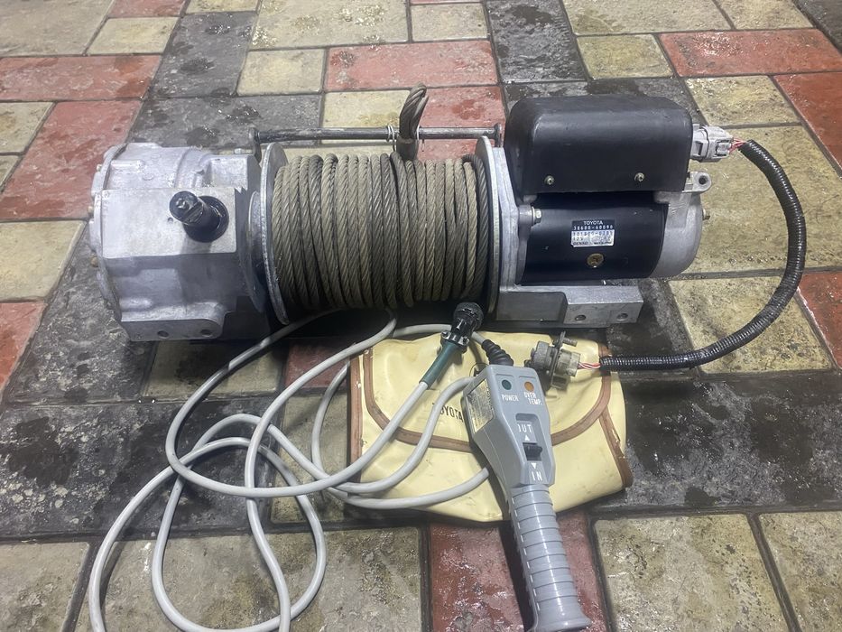 Продам лебедку тойота