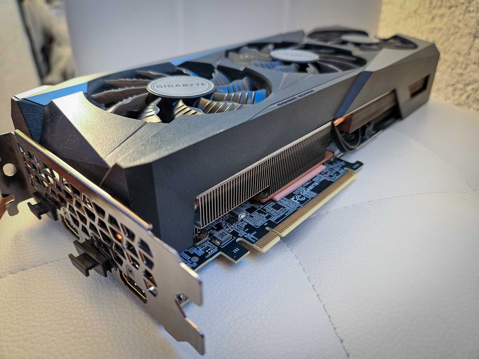 Gigabyte RTX 3070 Ti