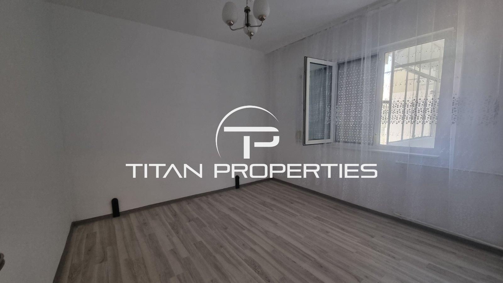 Двустаен апартамент за продажба в жк. Тракия
