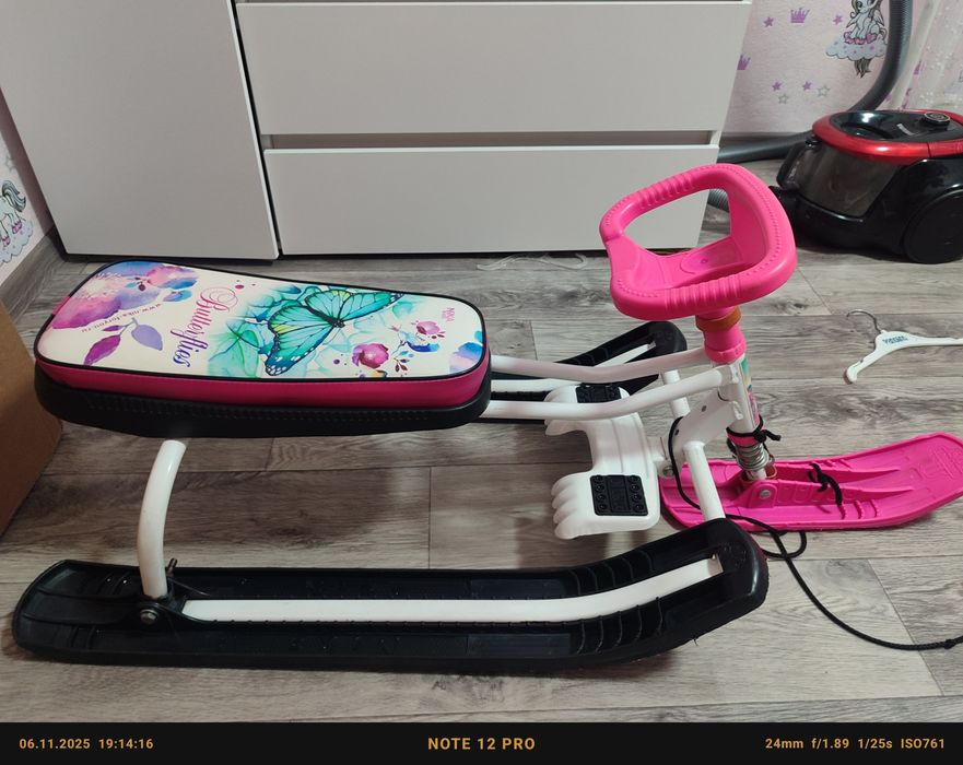 Продам санки в хорошем состоянии