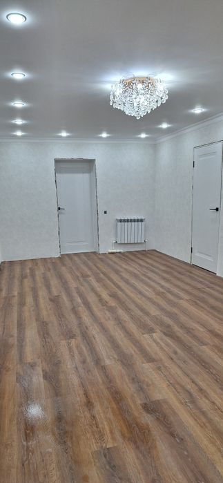 Поклейка обоев любой сложности