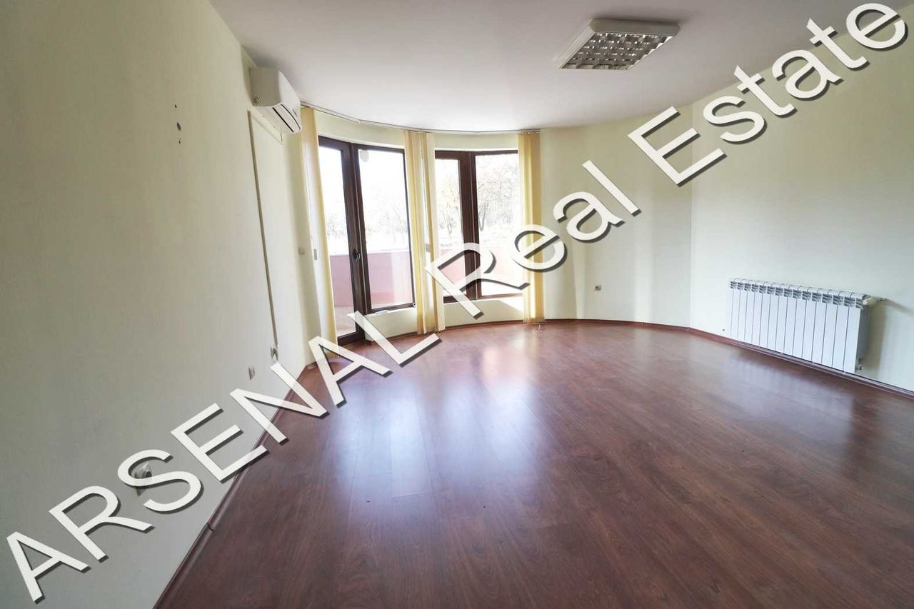 Дава се под наем Офис в София, Лозенец - 80 кв.м за 550 € - Снимка #2