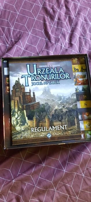 Jocuri de societate/trivia pe tabla tematica Game of Thrones