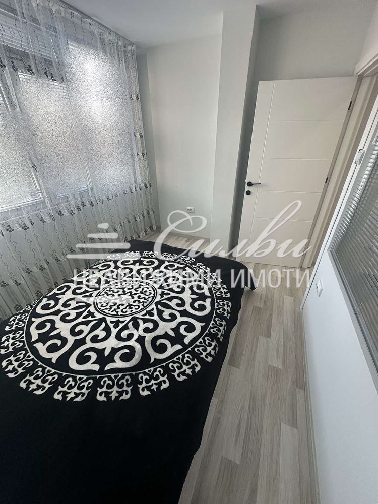 Продава се Едностаен апартамент в Търговище, Център - 44 кв.м за 1797 €/кв.м - Снимка #4