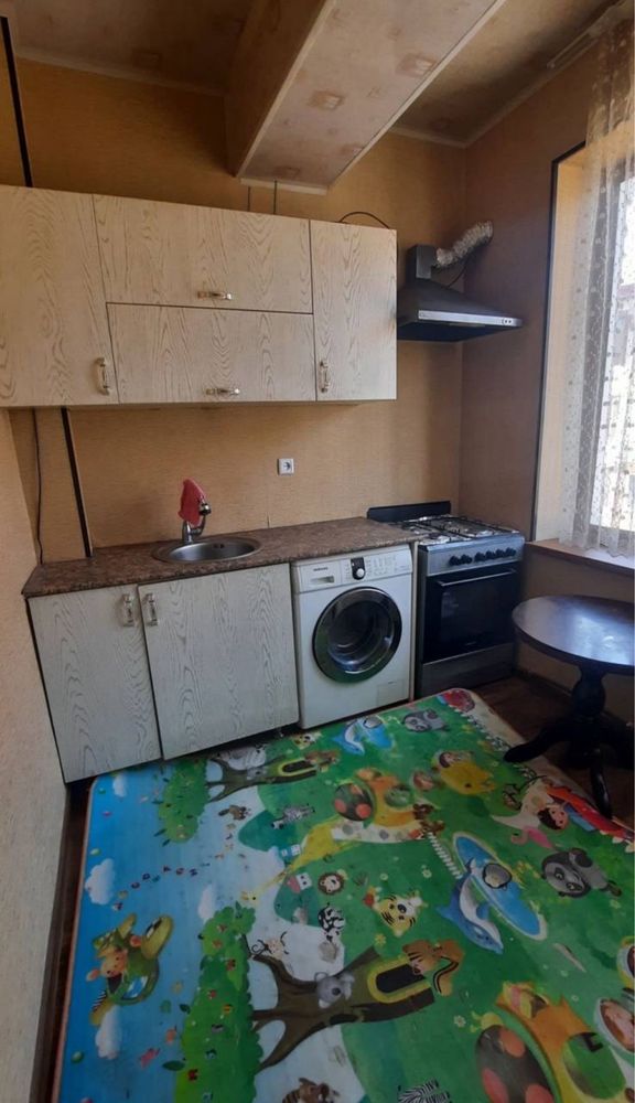 Юнусобод тумани Шахристанский метро бекати ёнида ижарага квартира