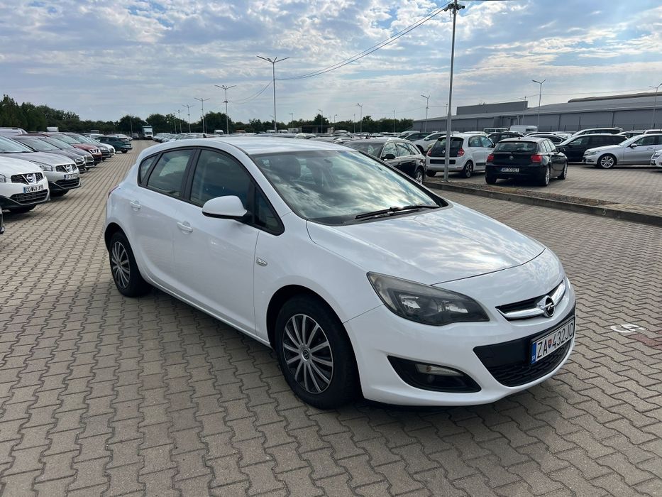 Opel Astra j 1.4i + GPL an 2014