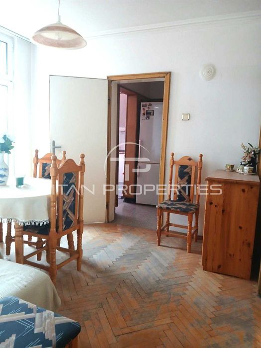 Продава се Многостаен апартамент в Пловдив, Кючук Париж - 135 кв.м за 574 €/кв.м - Снимка #1