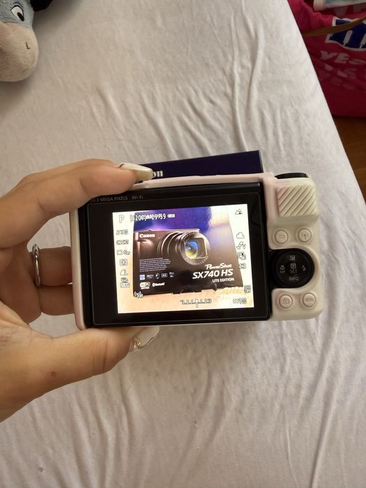 Canon SX740hs PowerShot