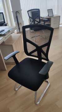кресло офисное/ кресло для переговорных комнат/кресло компьютерное
