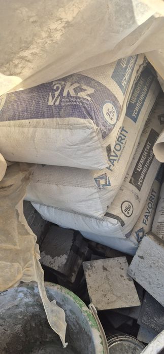 Клей усиленный цементит фаворит