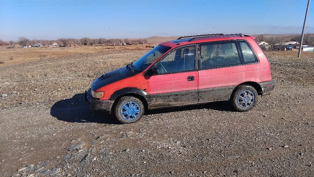 Машину продаю митсуби