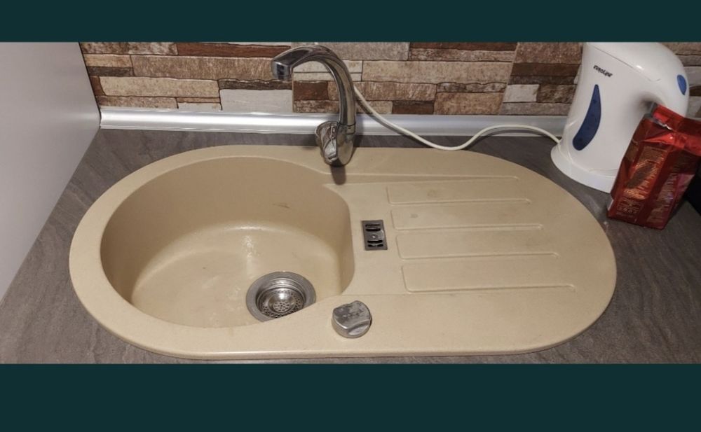 Bucatarie gata de functiune - corpuri inferioare + suspendate +  elect