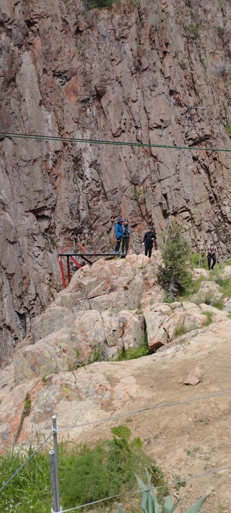 Такси в горы Амирсай,Чимган, Чарвак,Бочка,Бурчимулла