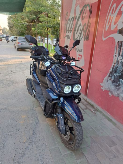 Skuter Tank 600$