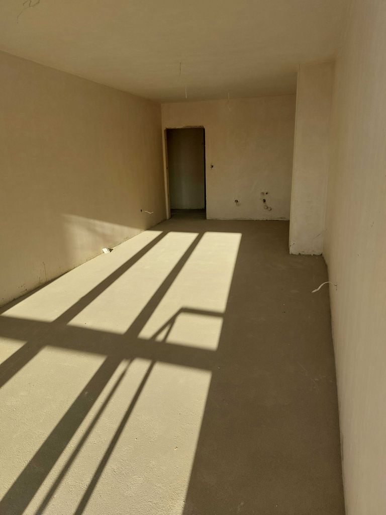 Продава се Четиристаен апартамент в Варна, Погреби - 120 кв.м за 1459 €/кв.м - Снимка #7