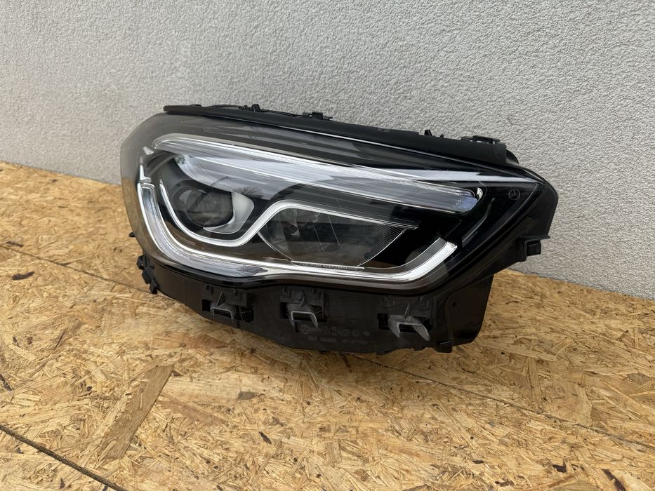 Far dreapta Mercedes GLa W247 LED High Performance Original Europa
