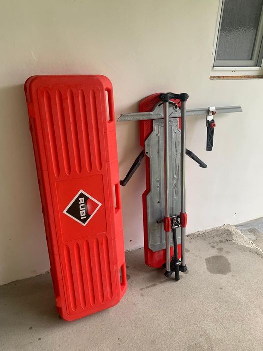 Mașină de tăiat gresie