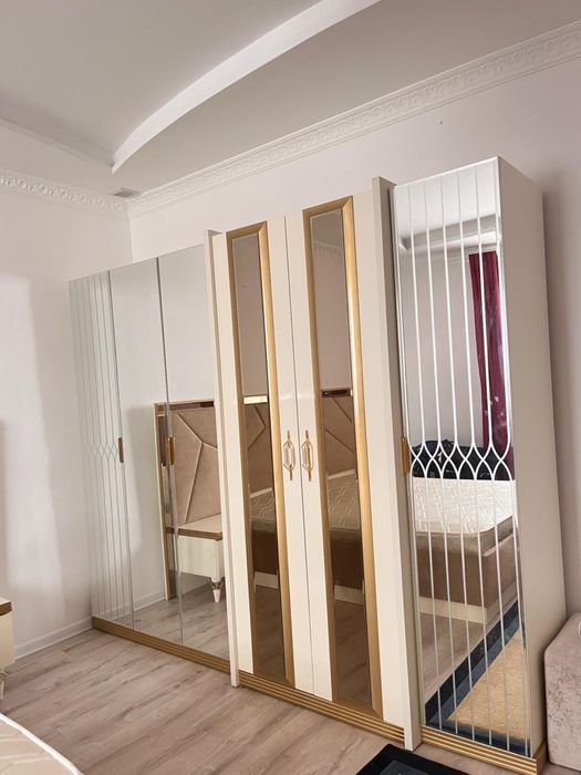 спальный гарнитуры новая не исп 3 месяц стоит