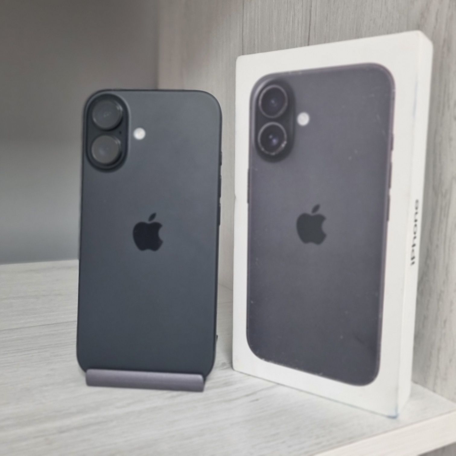 IPhone 16 128Gb с коробкой