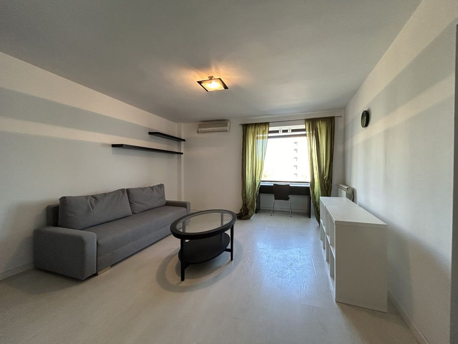 Particular piata Kogalniceanu