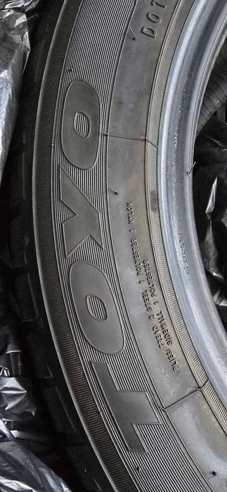 Зимни гуми  TOYO 215/55 R17
