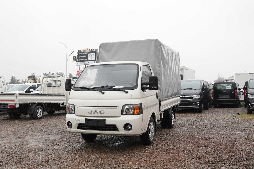 JAC X200 yuk tashishda qulay hamroh tentovka
