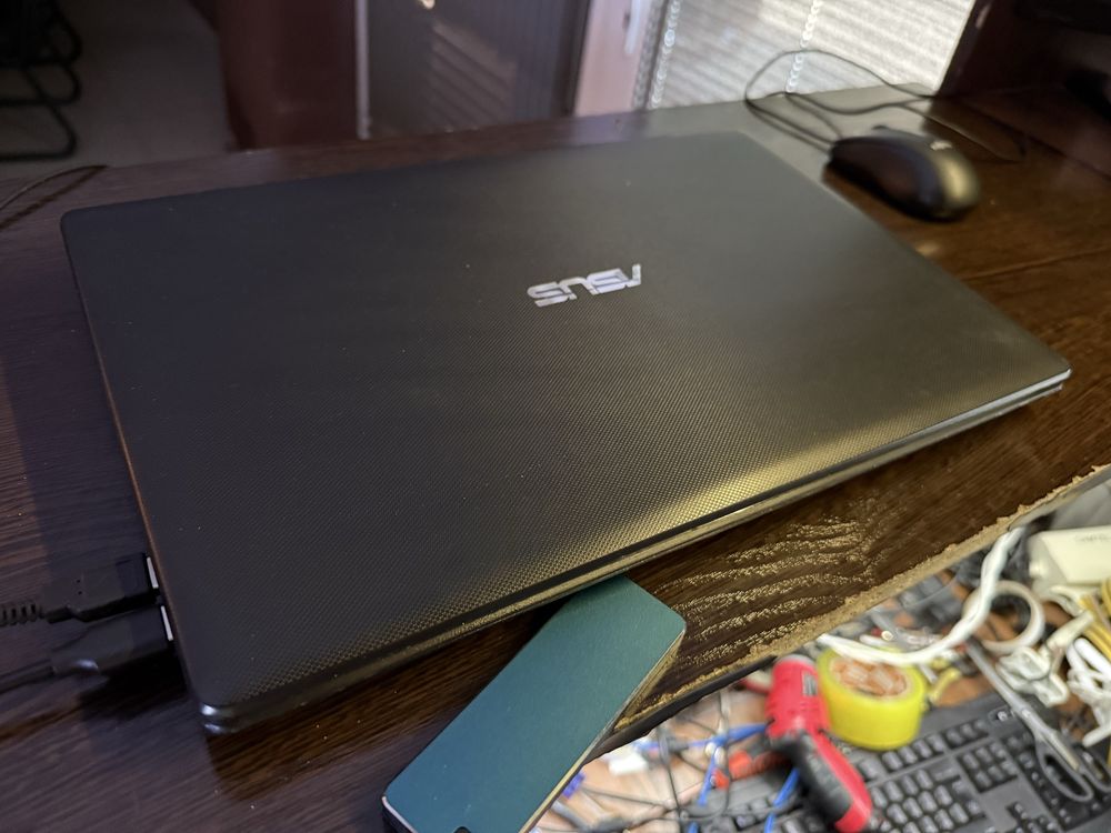 Asus ноутбук Батарея держит