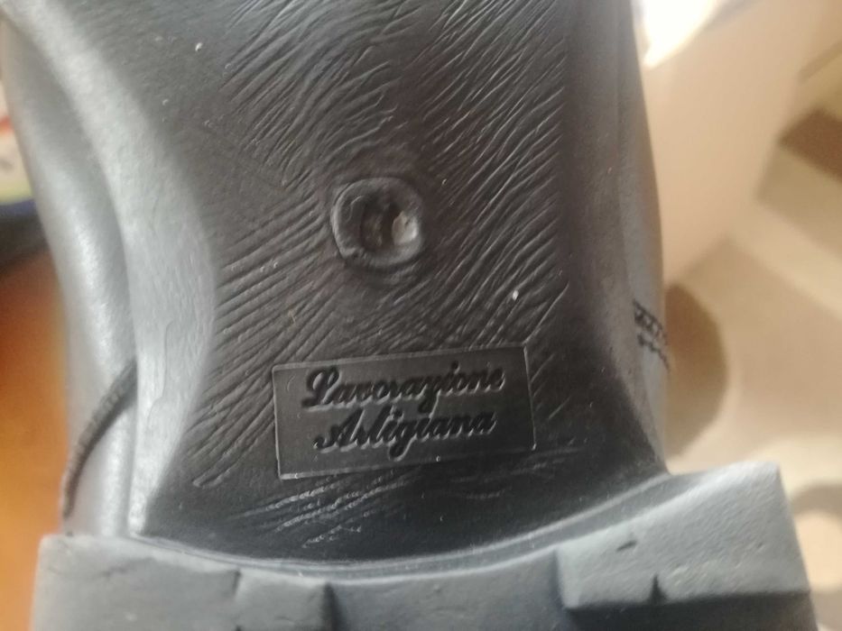 Продавам дамски зимни ботуши-боти от естествена кожа поръчкови