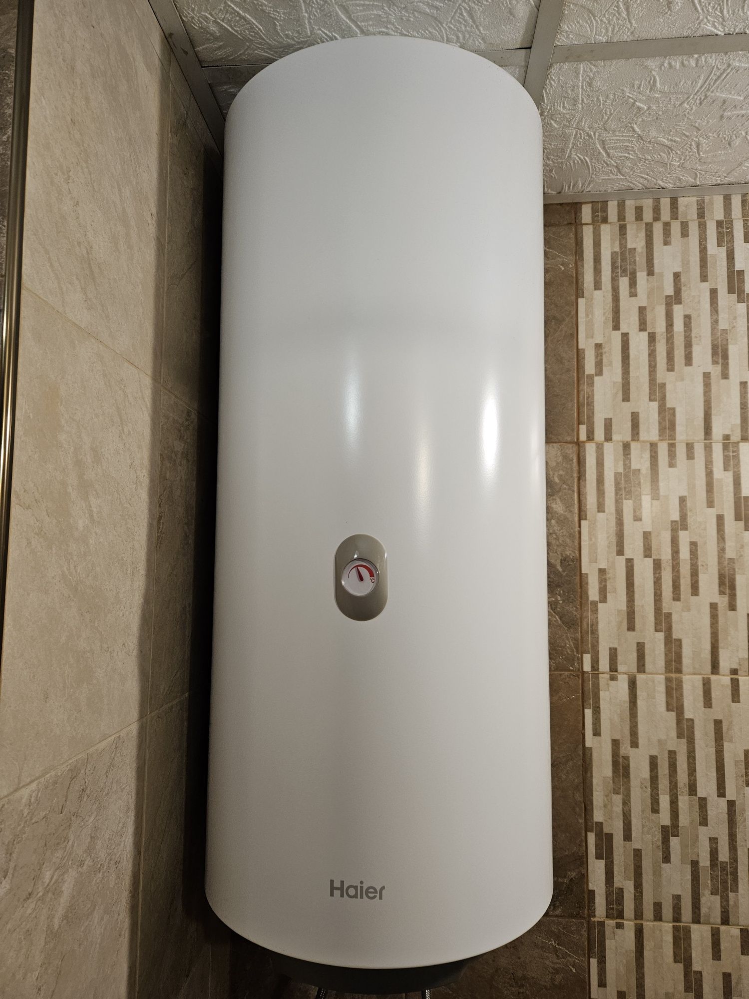 Чисто нов Бойлер HAIER !!!