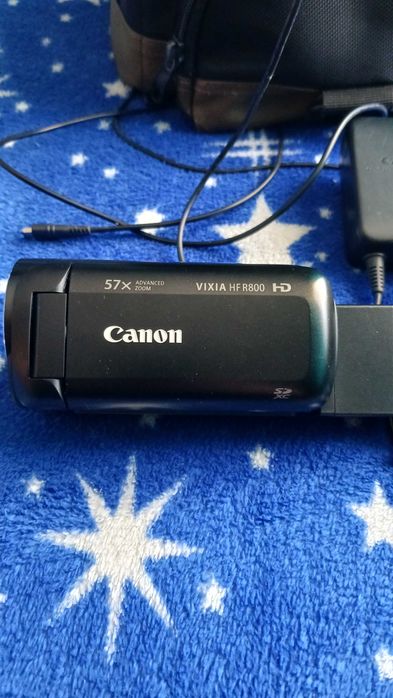 Canon VIXIA HF R800