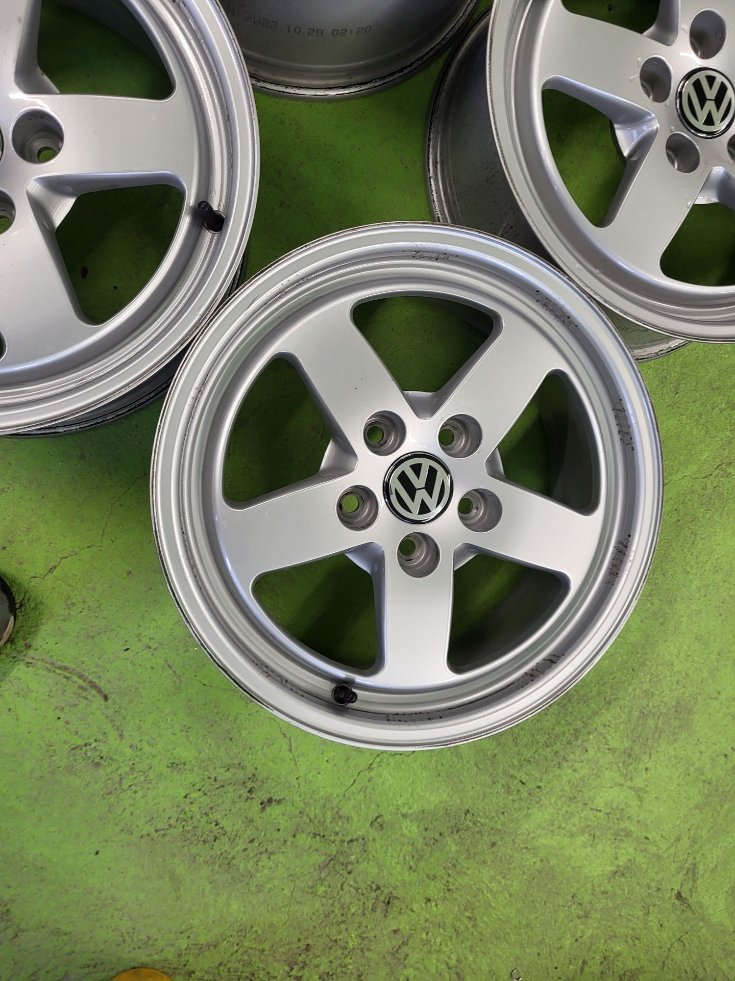 16 5x112 Vw Passat Touran Caddy Golf 5х112