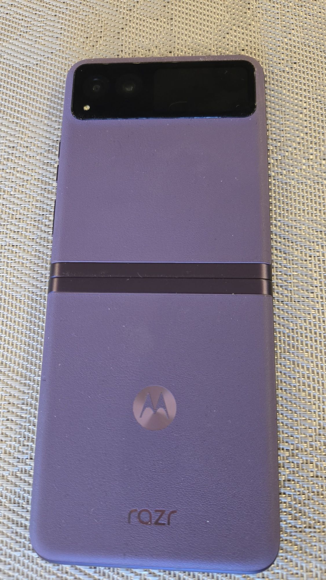 Motorola raz 40  256 ГБ почти новв
