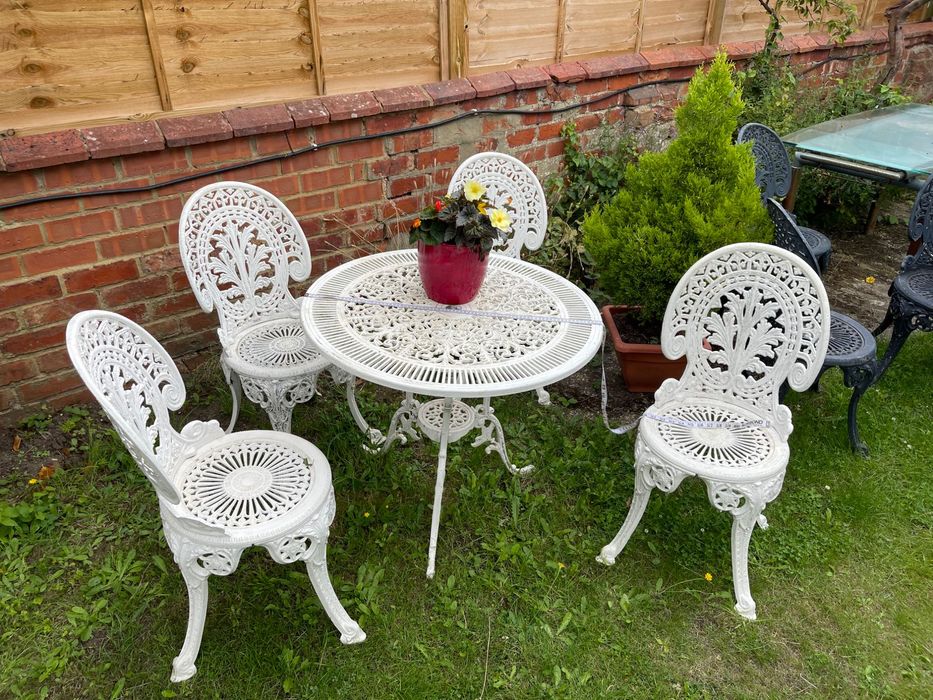 Градинска маса и 4 стола