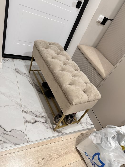 Продам пуфик в прихожую