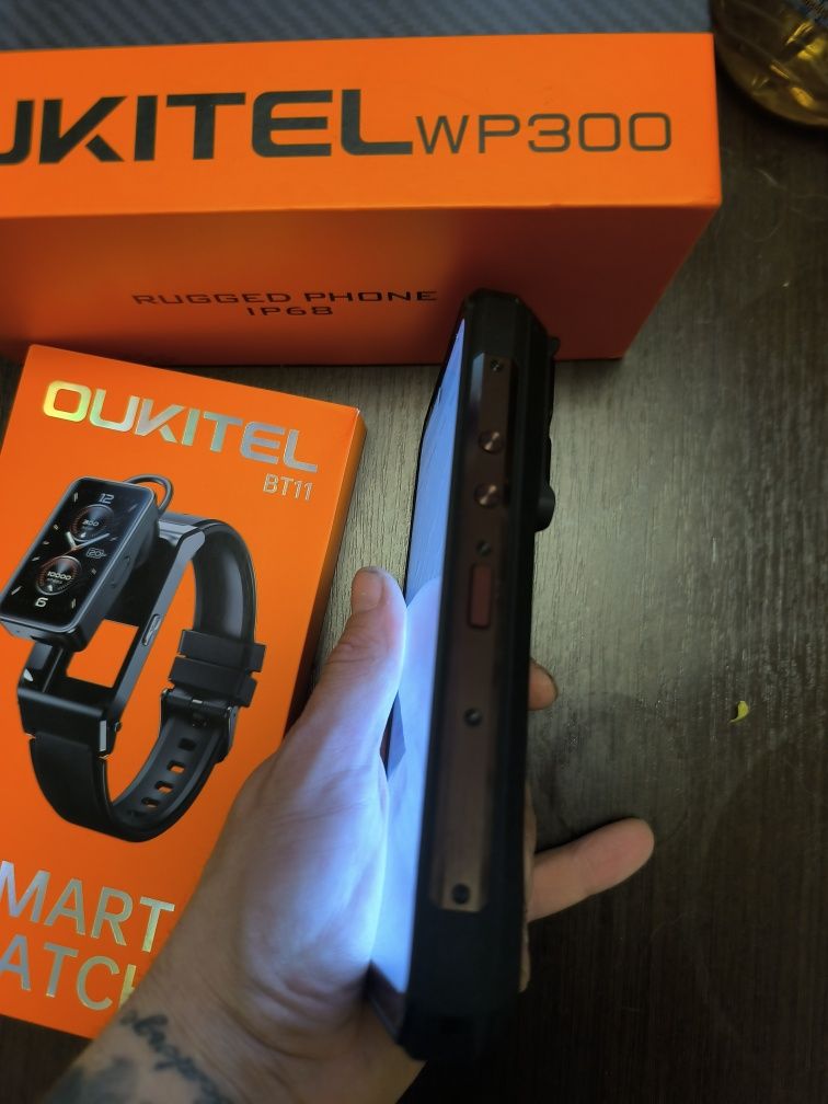 Телефон Oukitel wp 300