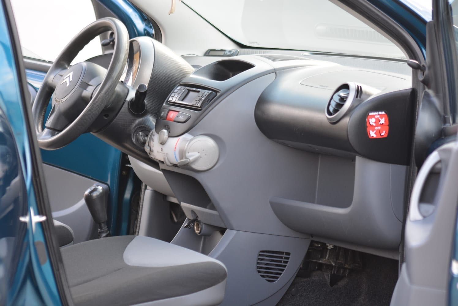 Vând Citroën C1,