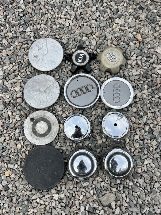 Колпачки разные.