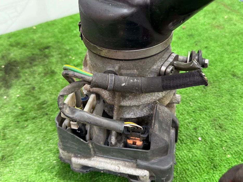 POMPĂ SERVODIRECȚIE PEUGEOT RCZ 2012 2.0 DIESEL / COUPE 2 USI COD OEM 9670700480 1606946880 2010-2015