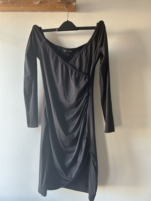 Rochie neagra scurta